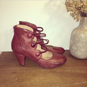 Rust Lace Up Heel